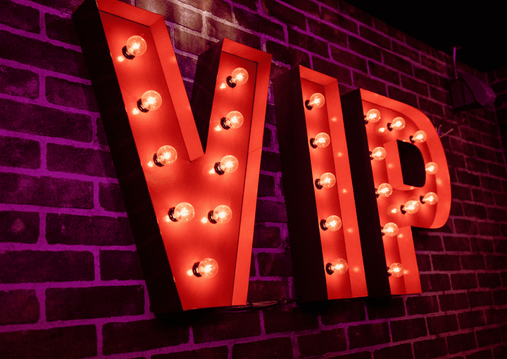 Comment certains casinos offrent des expériences VIP ultra personnalisées