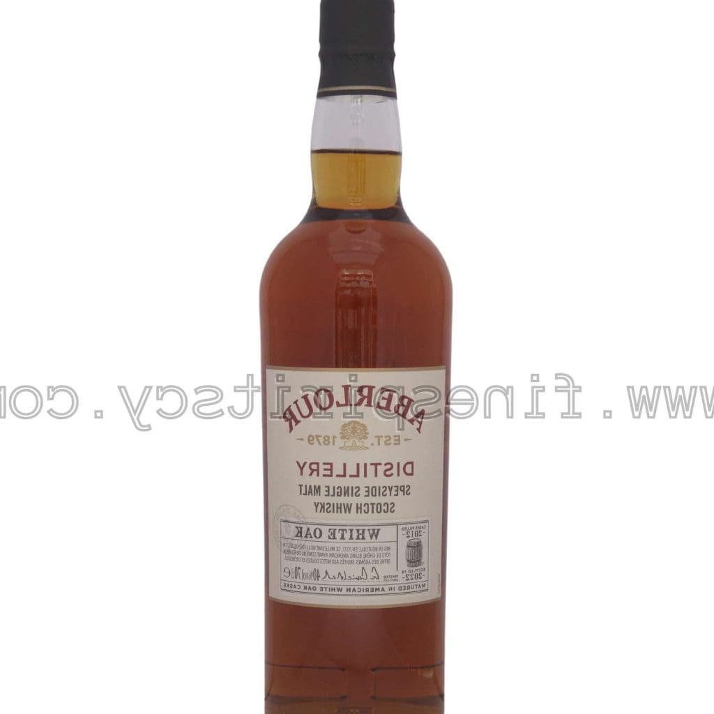 Aberlour Whisky: L&rsquo;essence de l&rsquo;Écosse dans un Verre de Pure Tradition