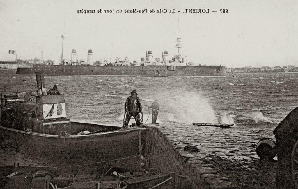 Découverte de Locmiquélic : un village breton entre mer et patrimoine