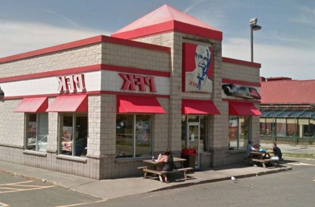 KFC: Décryptage de l&rsquo;Acronyme Célèbre et Ce Qu&rsquo;il Signifie pour le Monde de la Restauration Rapide