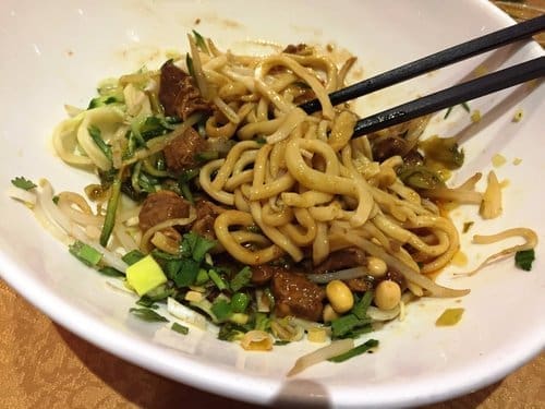 découvrez l'univers fascinant de la nouille géante gaming, où l'humour rencontre le monde du jeu vidéo ! plongez dans des aventures incroyables avec cette expérience unique qui allie créativité et divertissement. préparez-vous à vous amuser avec des défis loufoques et des personnages mémorables.