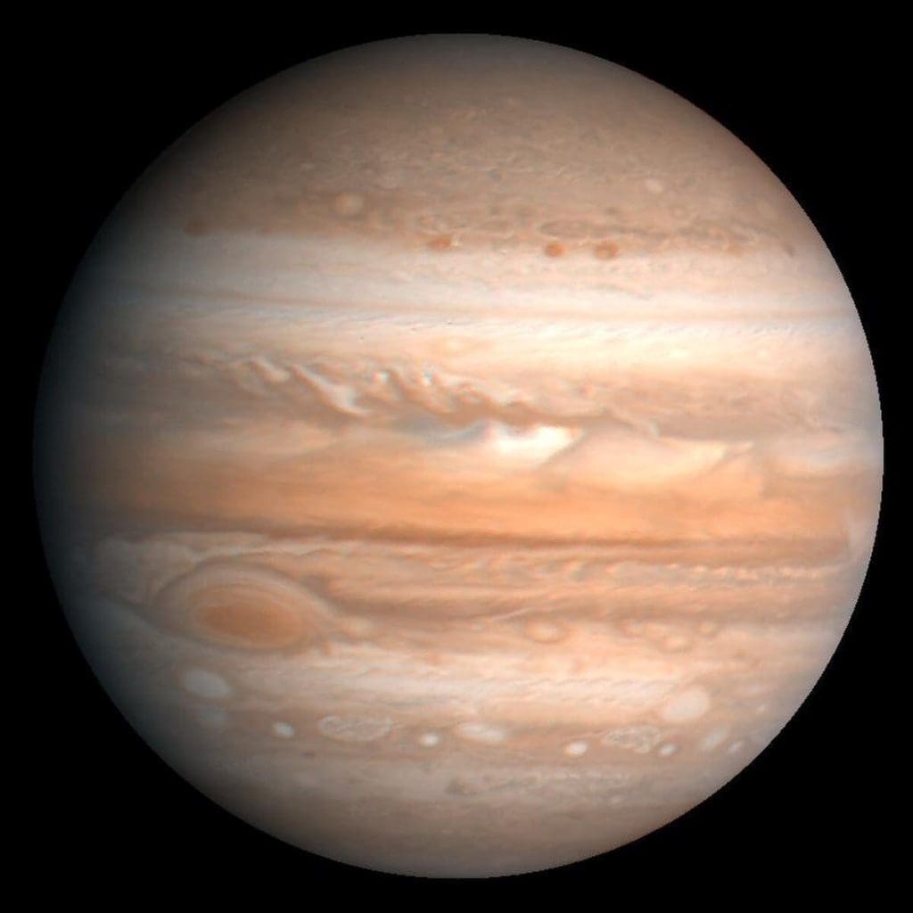 Découverte historique : Une planète géante errante détectée à 10 000 années-lumière, loin de toute étoile