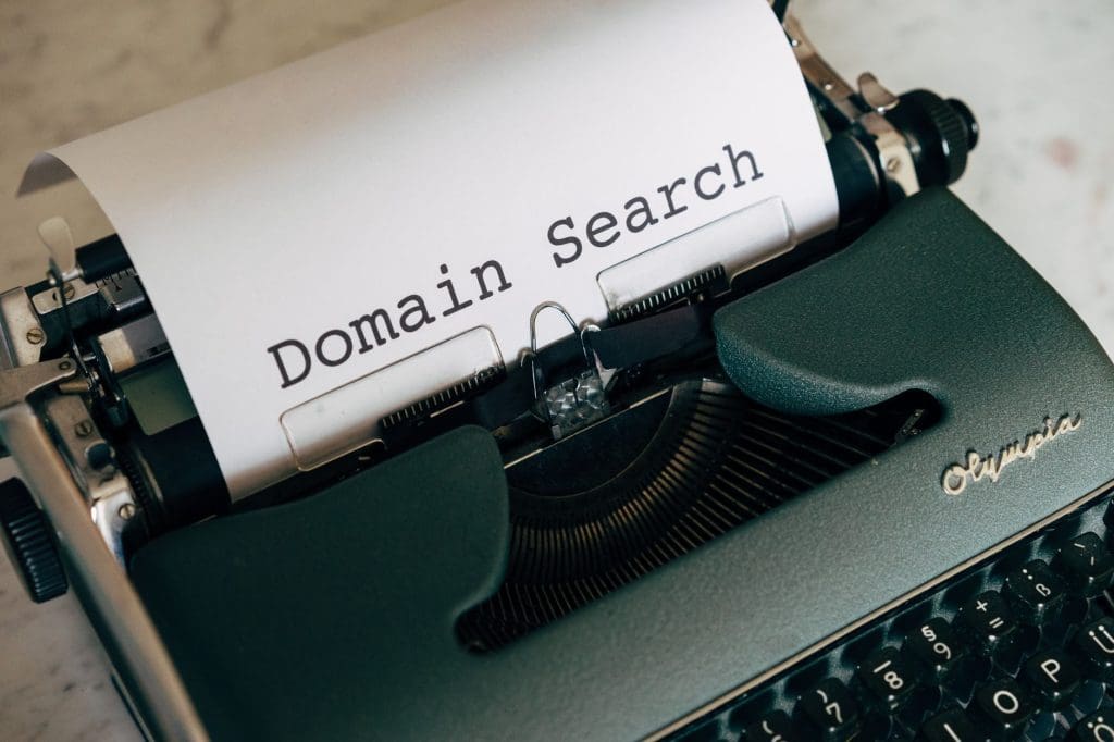 Rechercher un nom de domaine : méthode simple et fiable