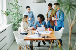 Équipe réunie autour de valeurs d'entreprise partagées