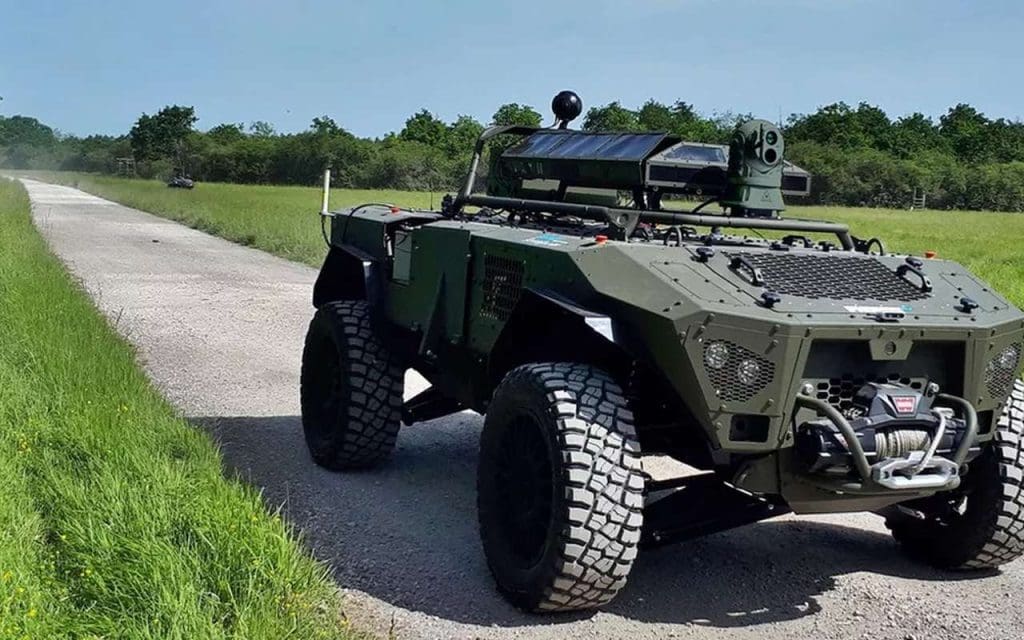 Un robot militaire français franchit des étapes importantes en tirant à 400 mètres depuis une tablette