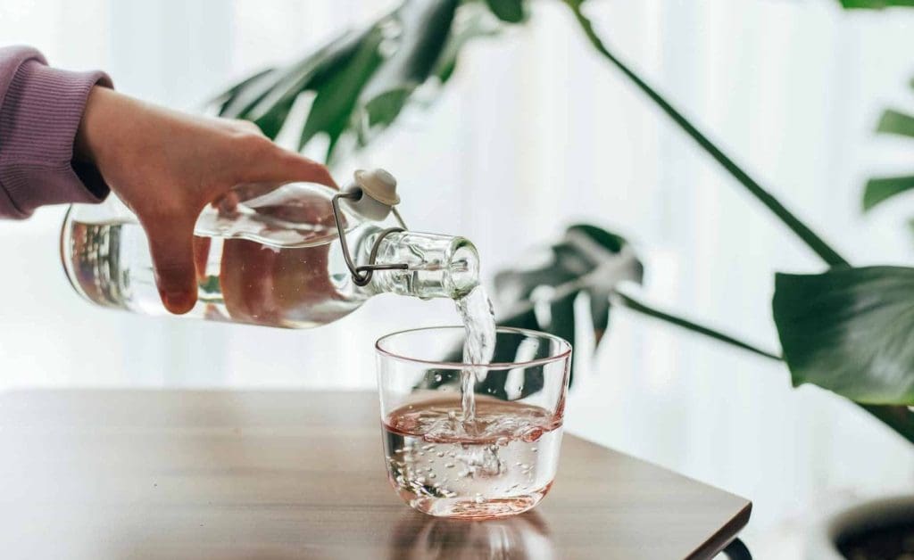 Tout savoir sur l&rsquo;eau de seltz : bienfaits et utilisations